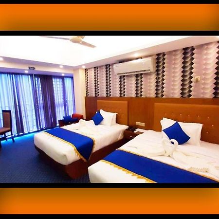 Hotel Grand View 1 & 2 巴纳内拉斯 外观 照片