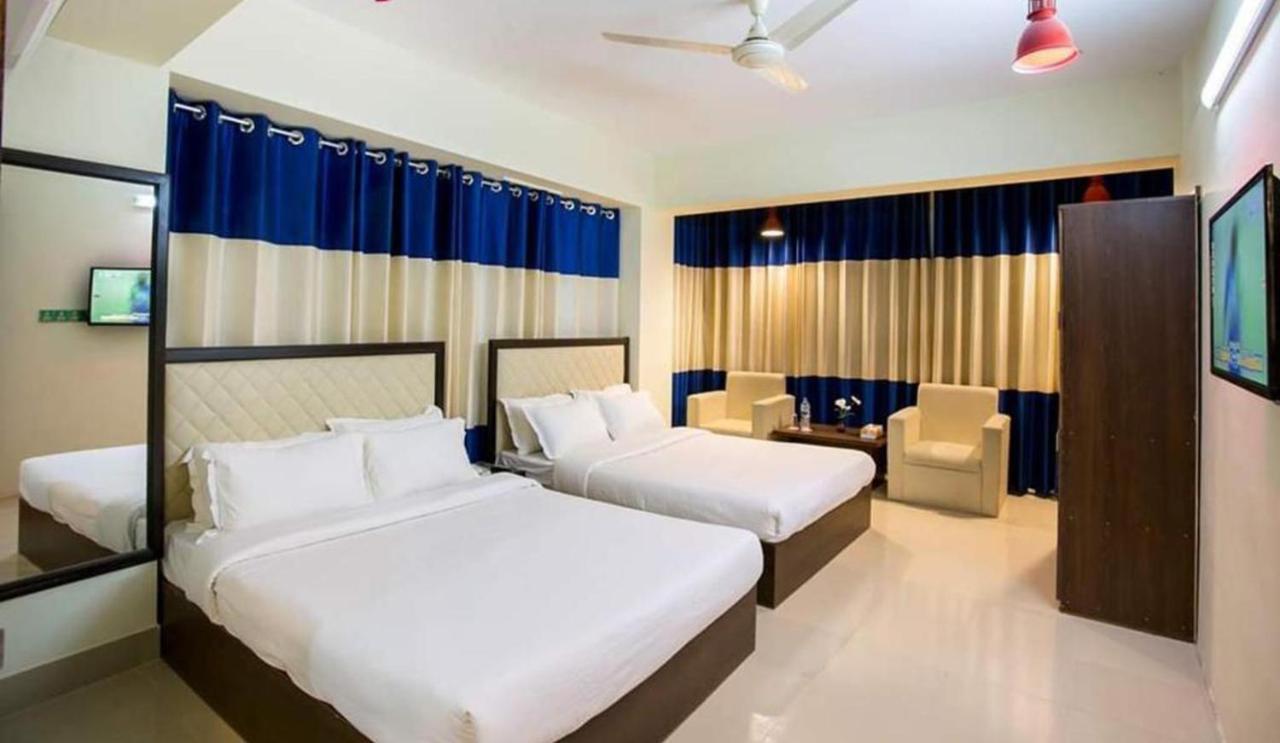 Hotel Grand View 1 & 2 巴纳内拉斯 外观 照片