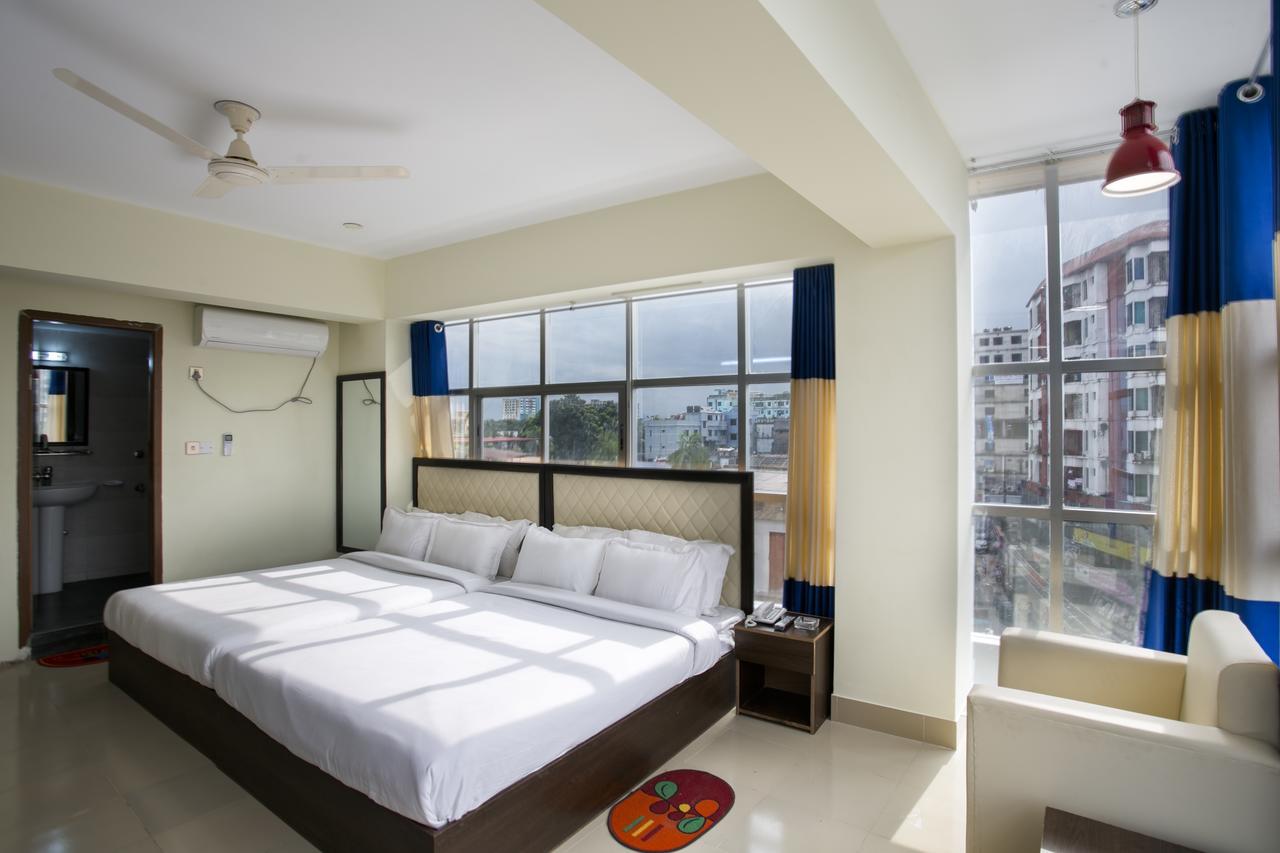 Hotel Grand View 1 & 2 巴纳内拉斯 外观 照片