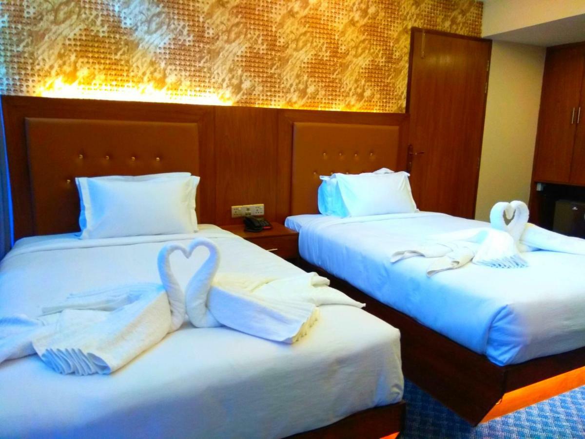 Hotel Grand View 1 & 2 巴纳内拉斯 外观 照片