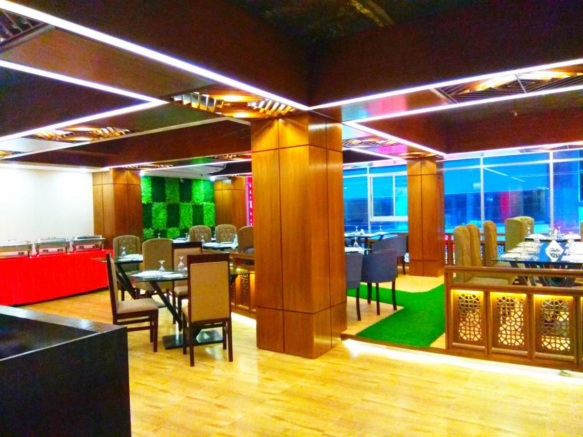 Hotel Grand View 1 & 2 巴纳内拉斯 外观 照片