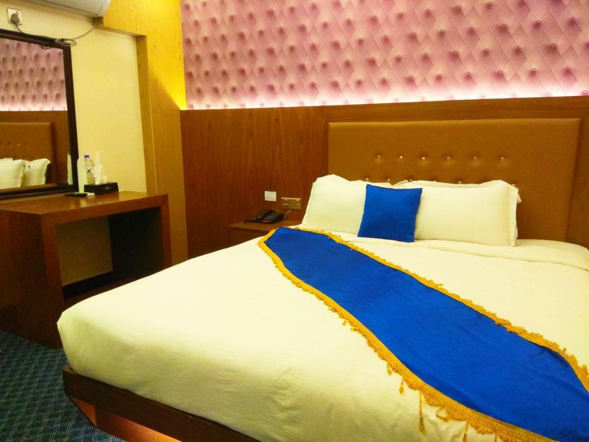 Hotel Grand View 1 & 2 巴纳内拉斯 外观 照片